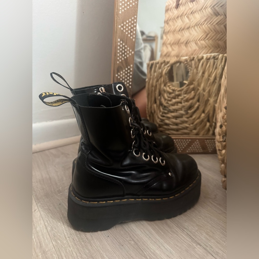 Dr. Martens Jadon Max Black Boots